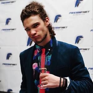 Meet your Posher, Colin